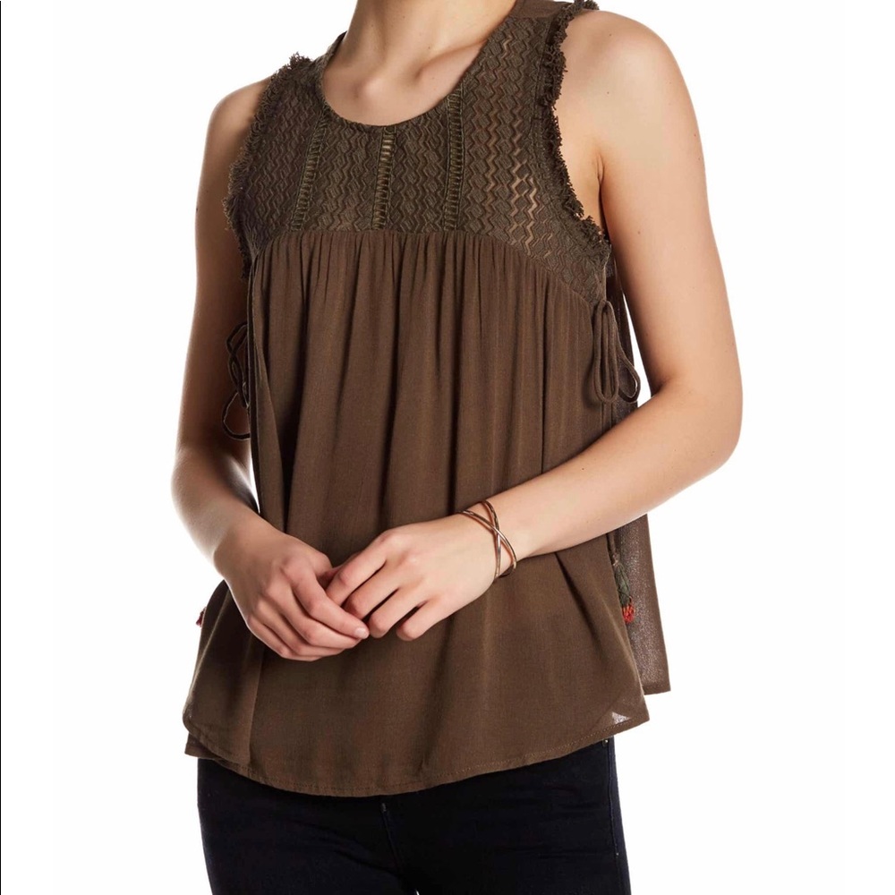 Tank - Picture 5 of 6